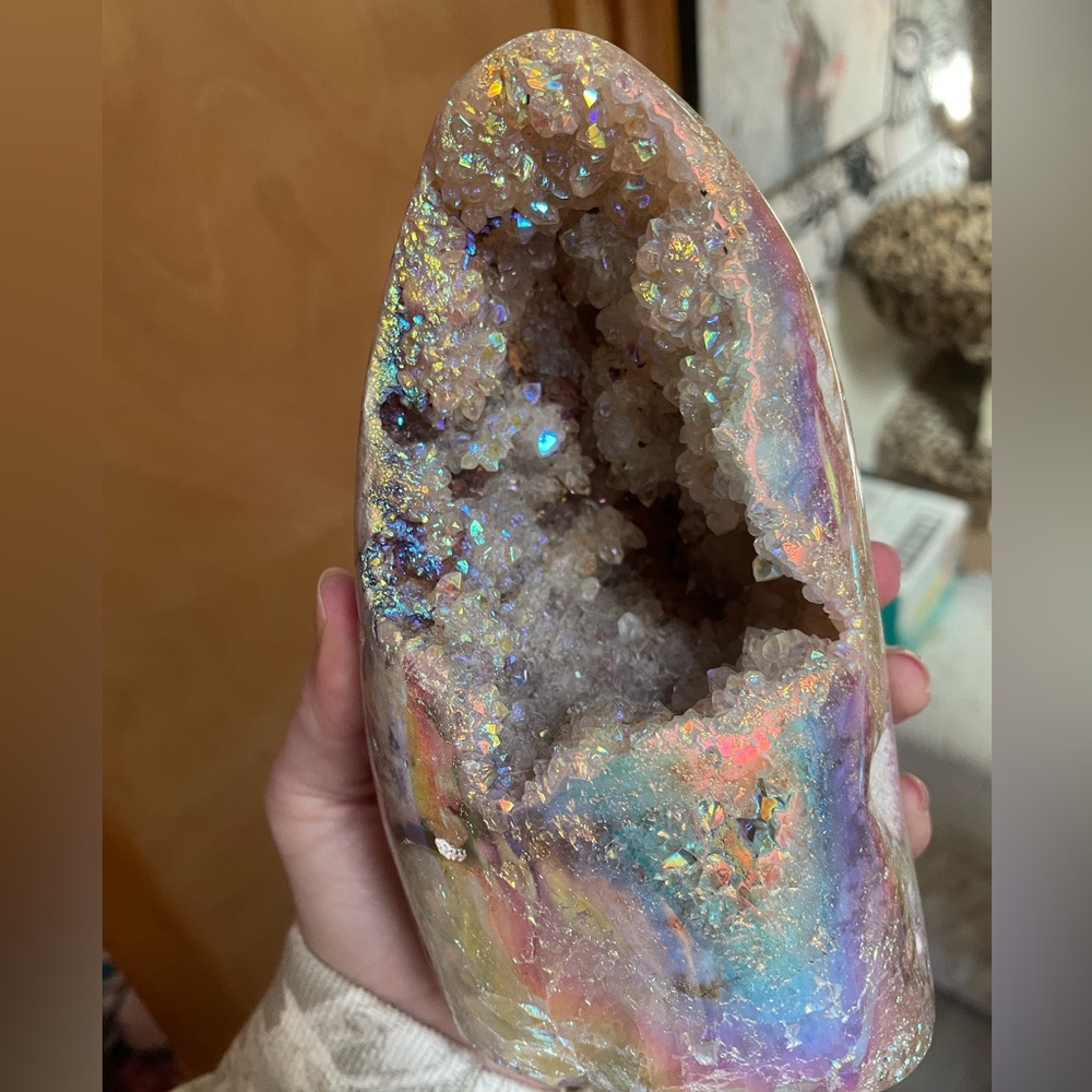 Pink amethyst aura freeform - Picture 13 of 15